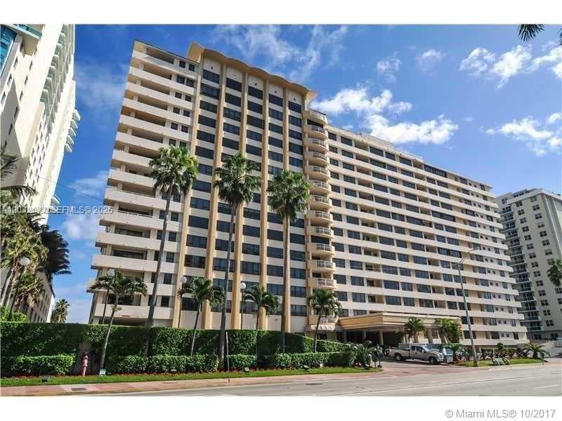 5005 Collins Ave # 1202, Miami Beach FL 33140 — 1