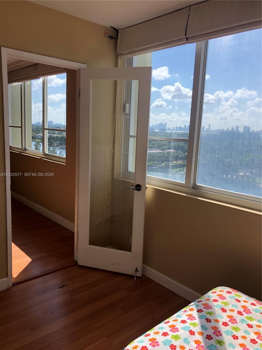 5005 Collins Ave # 1202, Miami Beach FL 33140 — 11