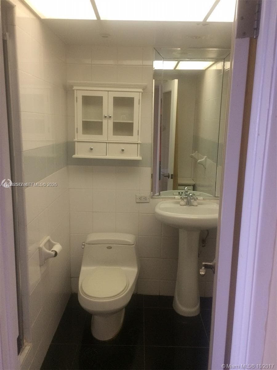 5005 Collins Ave # 1202, Miami Beach FL 33140 — 19