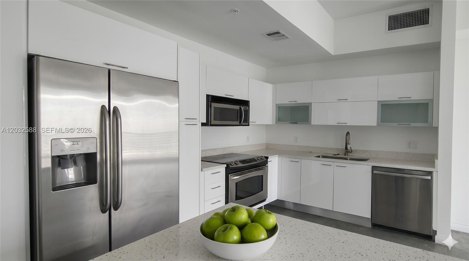 133 NE 2nd Ave # 1906, Miami FL 33132 — 2