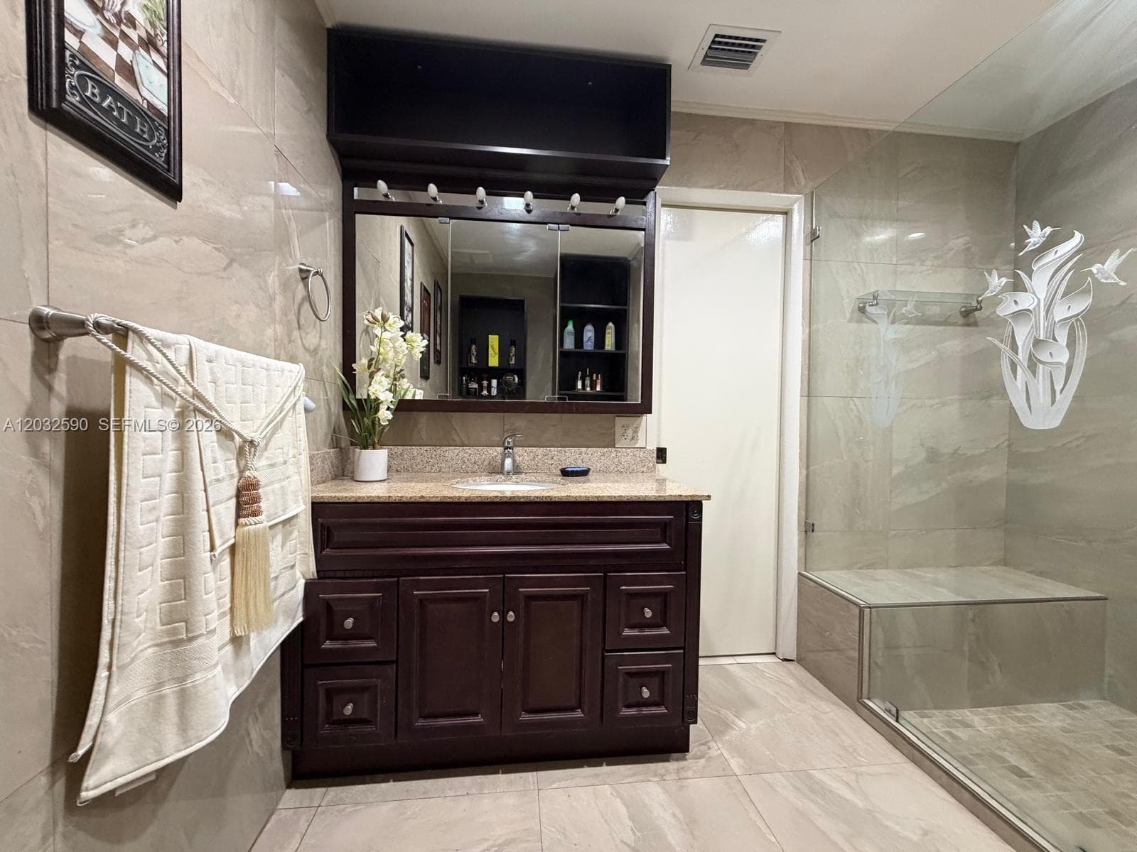 18801 Oakland Hills Dr, Hialeah FL 33015 — 13
