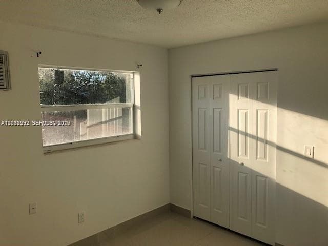1045 SW 4th St # 5, Miami FL 33130 — 3