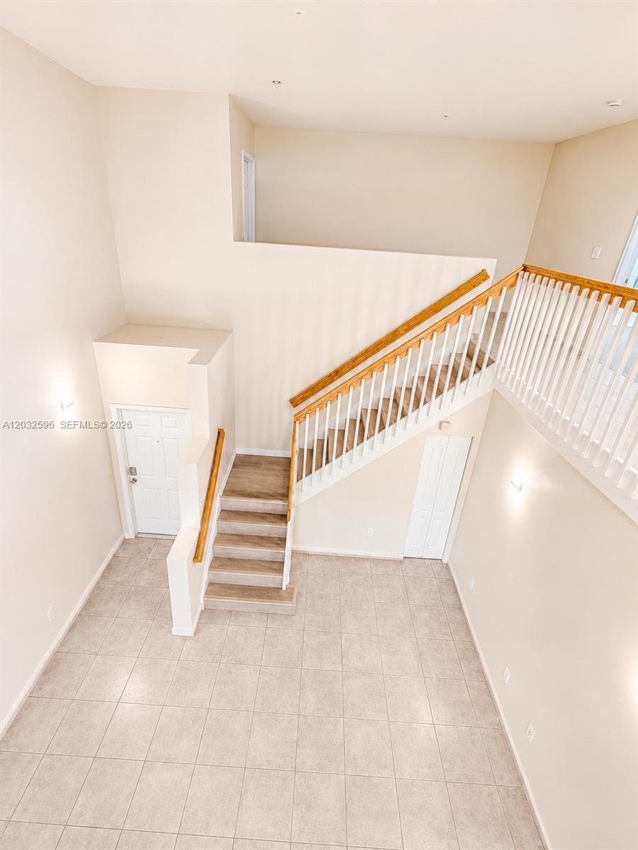 Poinciana Lakes Villas Co, Hialeah, FL — 2