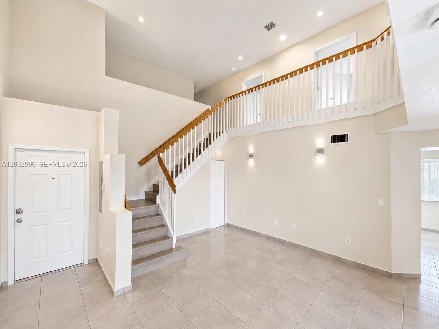 Poinciana Lakes Villas Co, Hialeah, FL — 1
