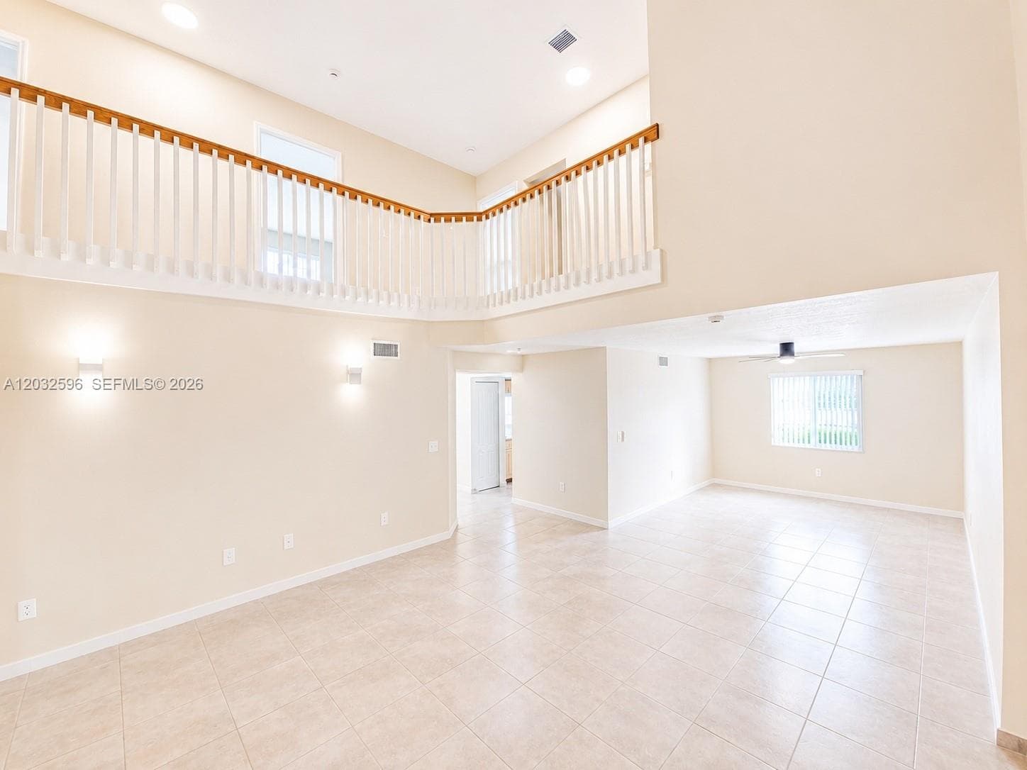 Poinciana Lakes Villas Co, Hialeah, FL — 4
