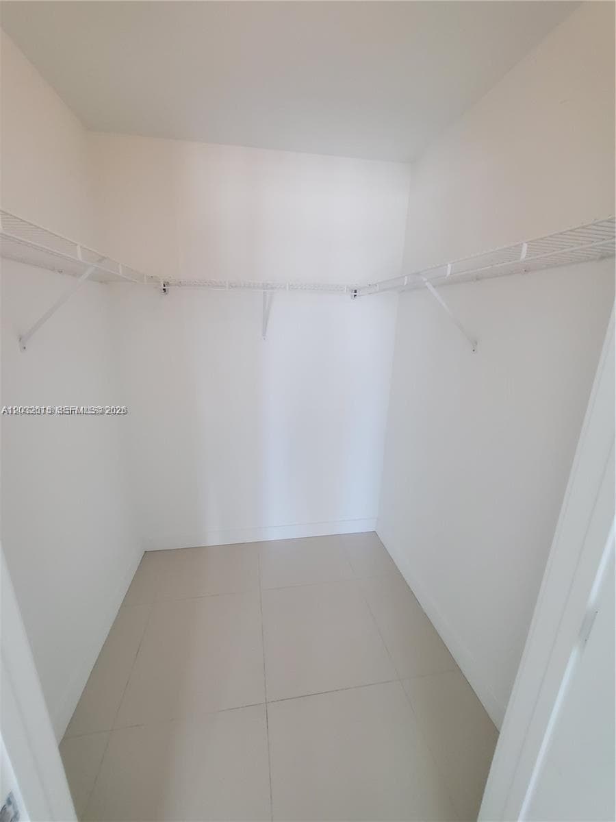 1111 SW 1  AVE, Miami FL 33130 — 5
