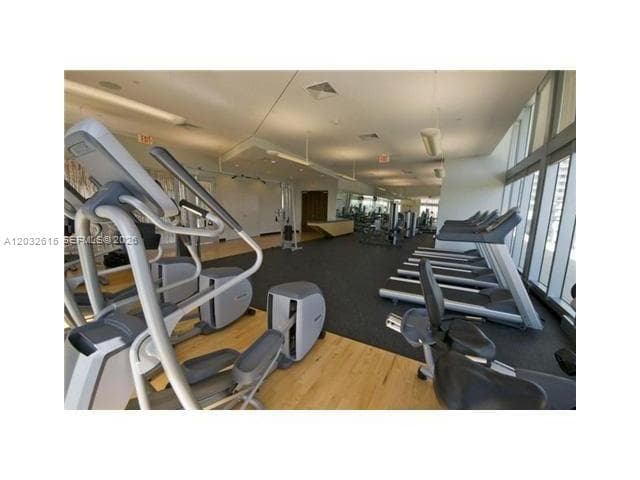1111 SW 1  AVE, Miami FL 33130 — 11
