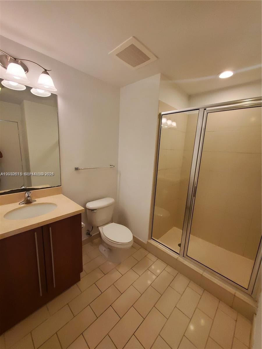 1111 SW 1  AVE, Miami FL 33130 — 8