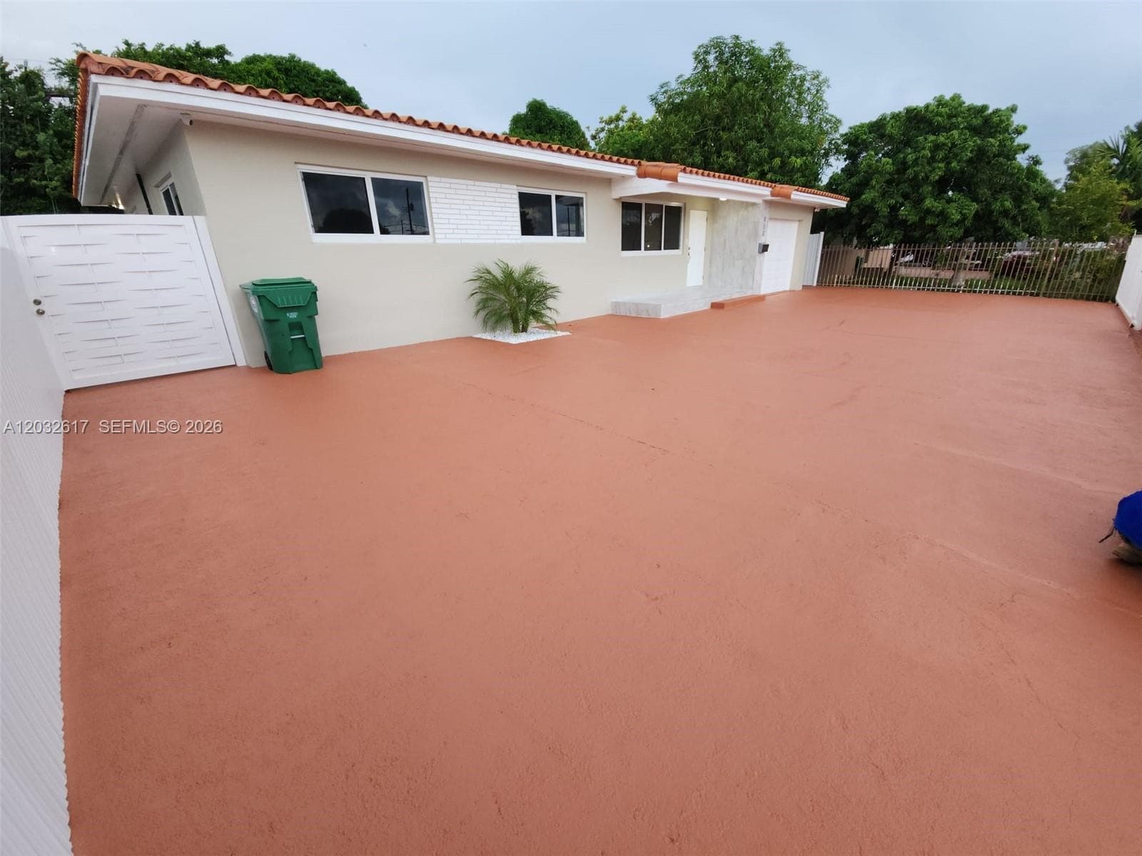950 NW 36th Ave # 0, Miami FL 33125 — 1