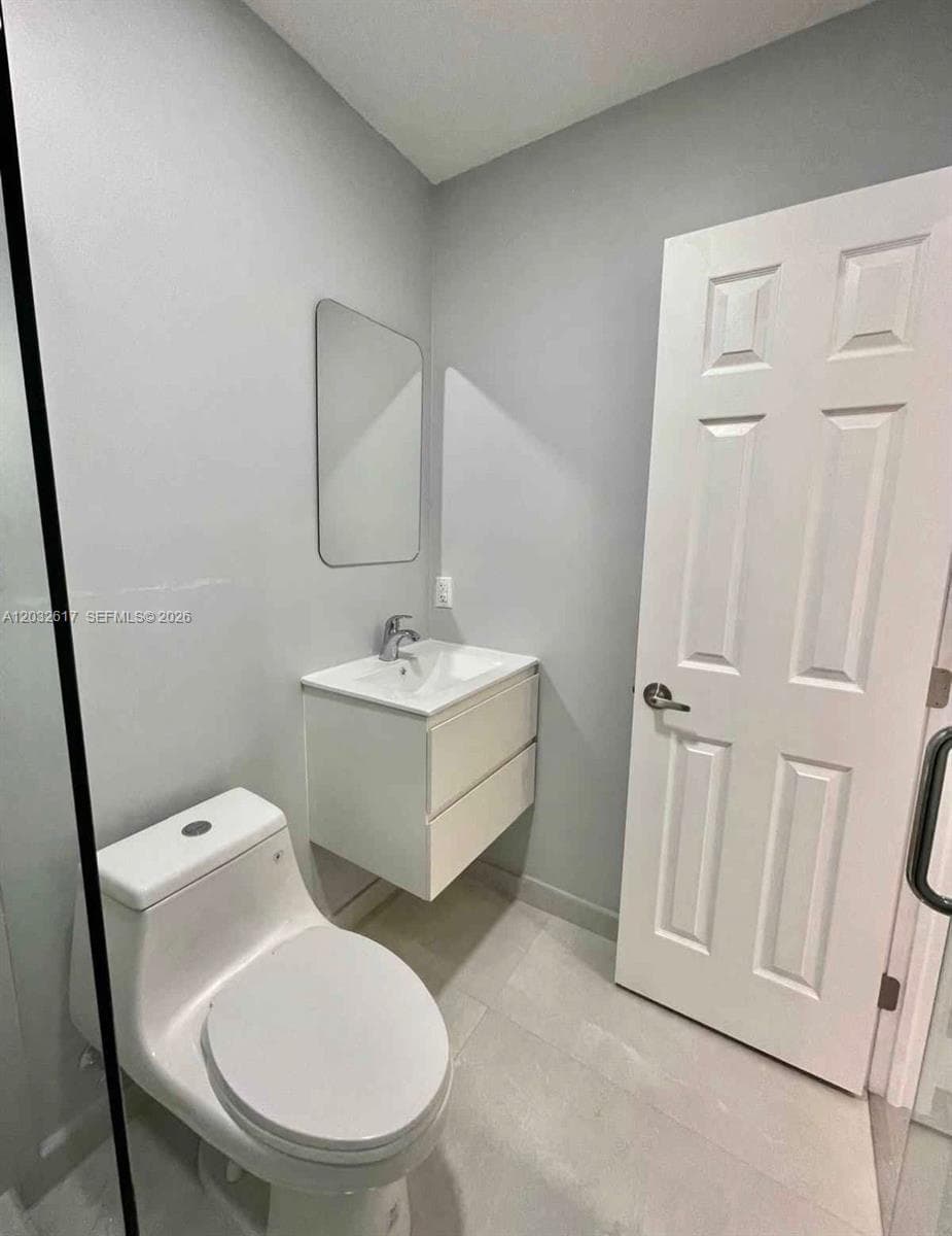 950 NW 36th Ave # 0, Miami FL 33125 — 5