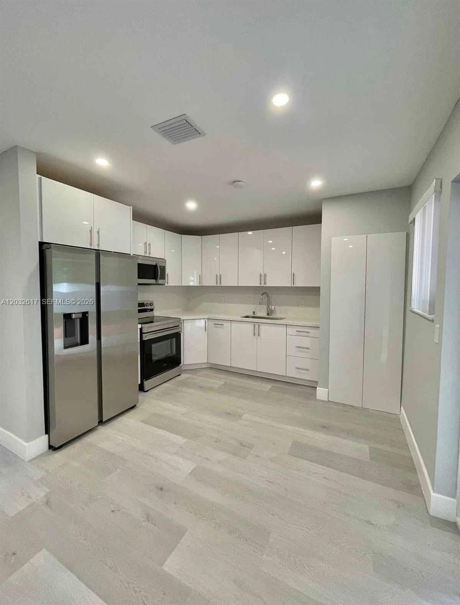 950 NW 36th Ave # 0, Miami FL 33125 — 4