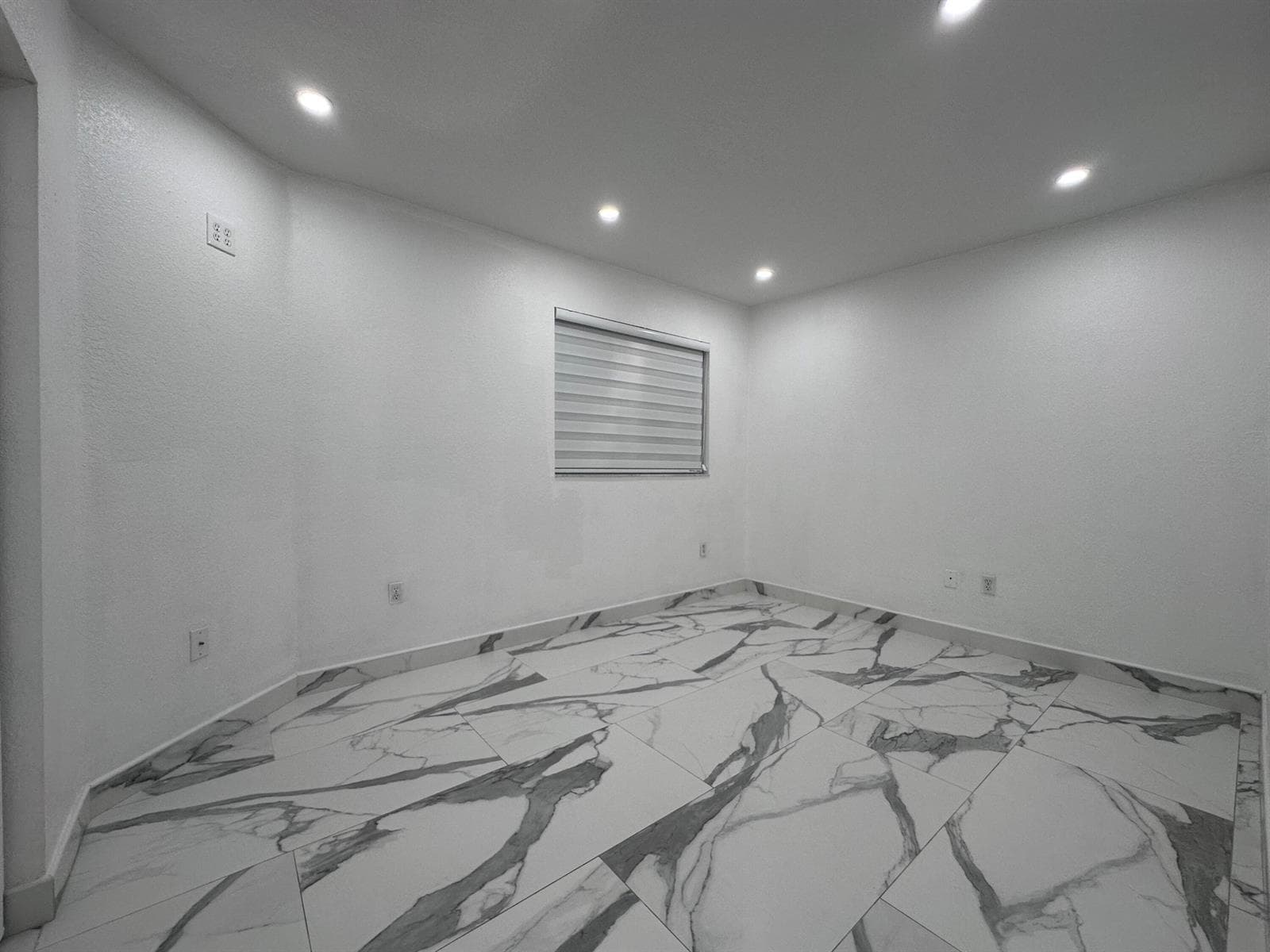 300 E 4th Street # 103, Hialeah FL 33010 — 27
