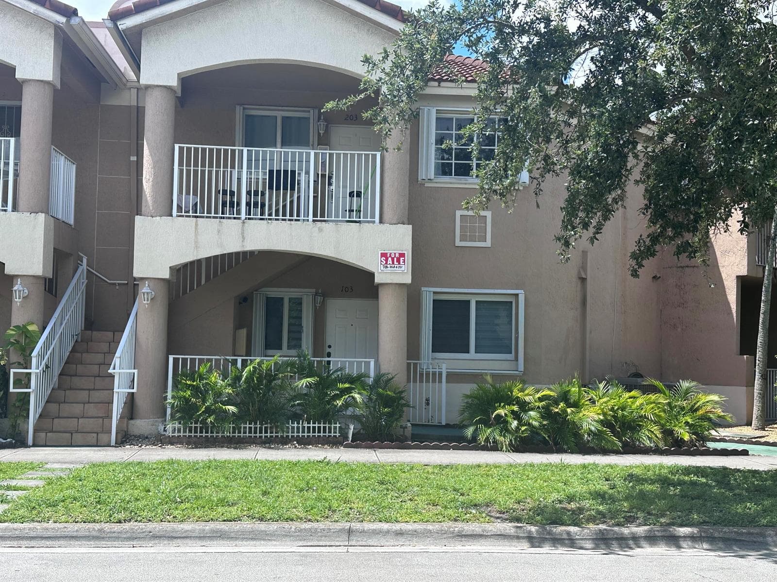 300 E 4th Street # 103, Hialeah FL 33010 — 1