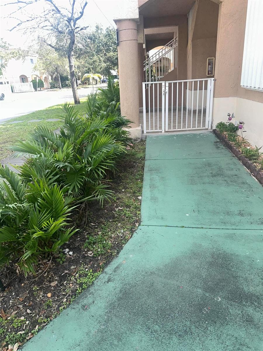 300 E 4th Street # 103, Hialeah FL 33010 — 20