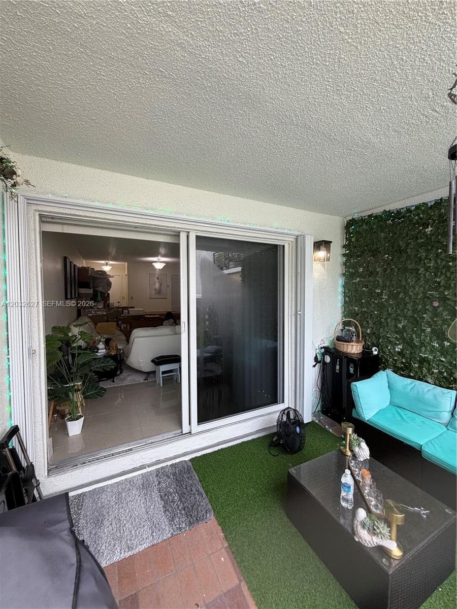 9705 Fontainebleau Blvd # B108, Miami FL 33172 — 5