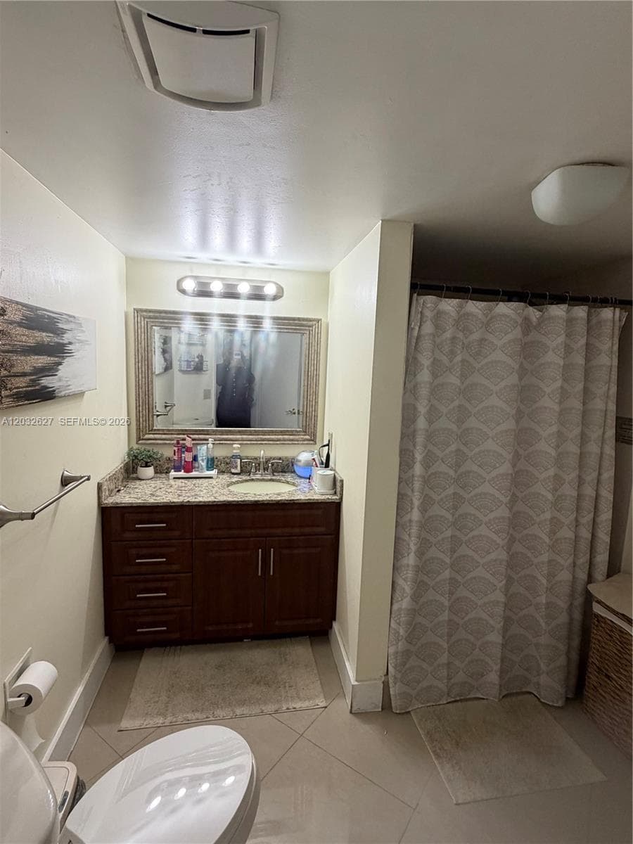 9705 Fontainebleau Blvd # B108, Miami FL 33172 — 11