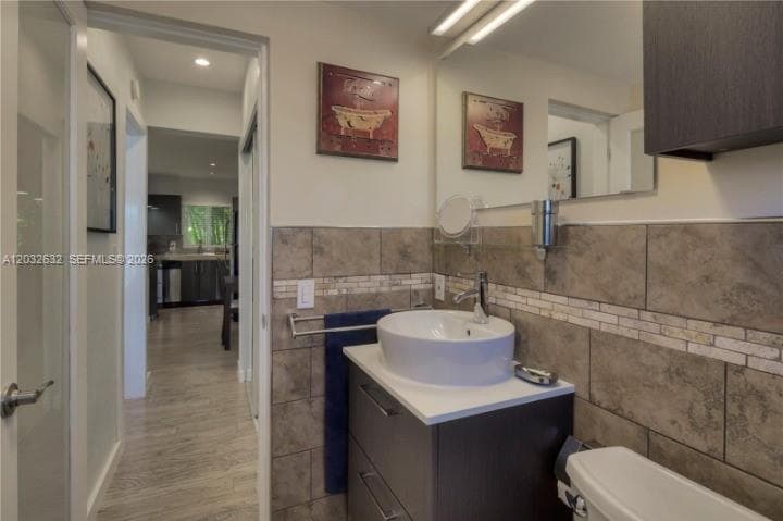 659 Meridian Ave # 10, Miami Beach FL 33139 — 6