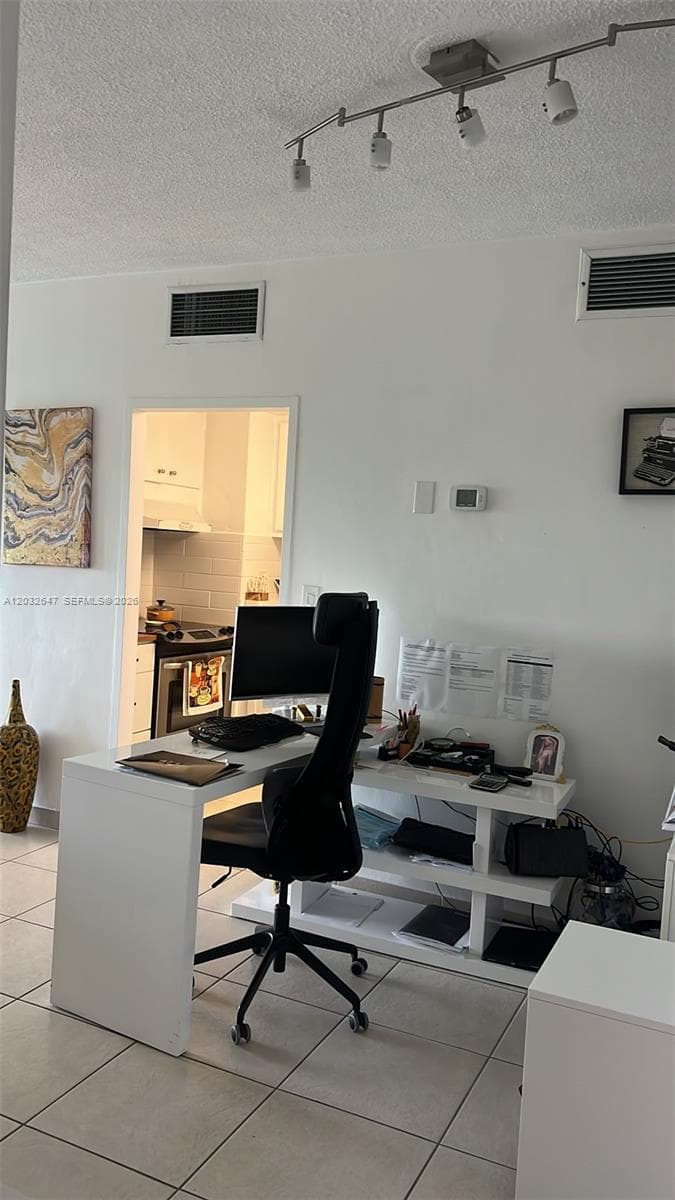 880 NE 69th St # 6R, Miami FL 33138 — 23