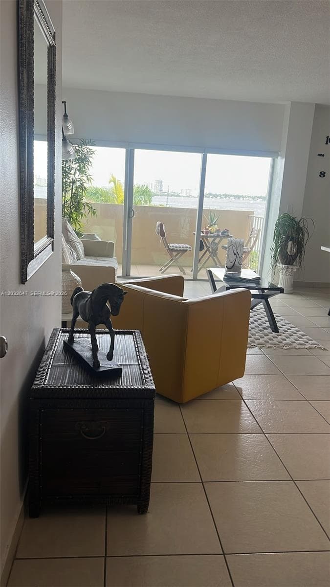 880 NE 69th St # 6R, Miami FL 33138 — 22