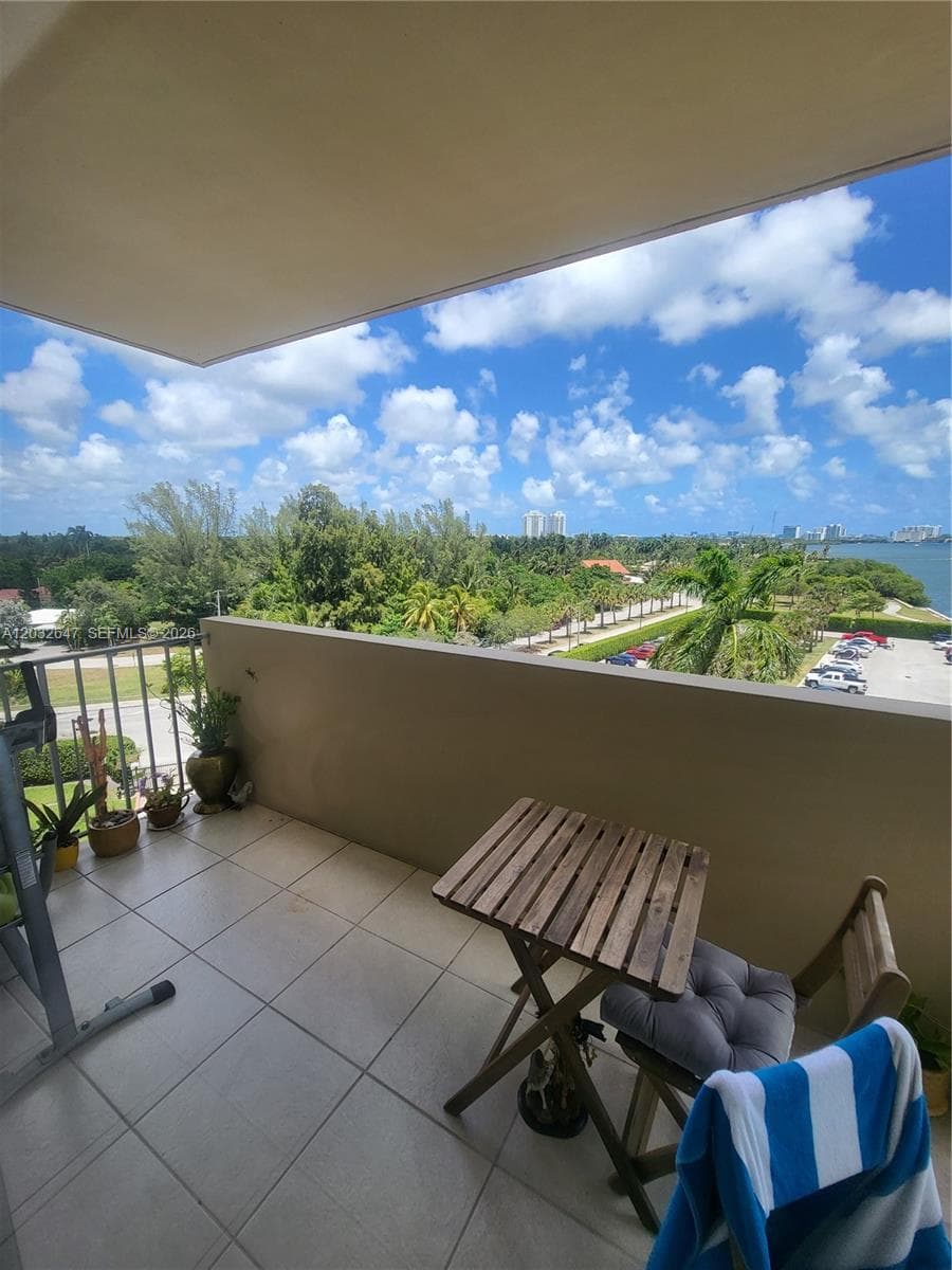 880 NE 69th St # 6R, Miami FL 33138 — 5
