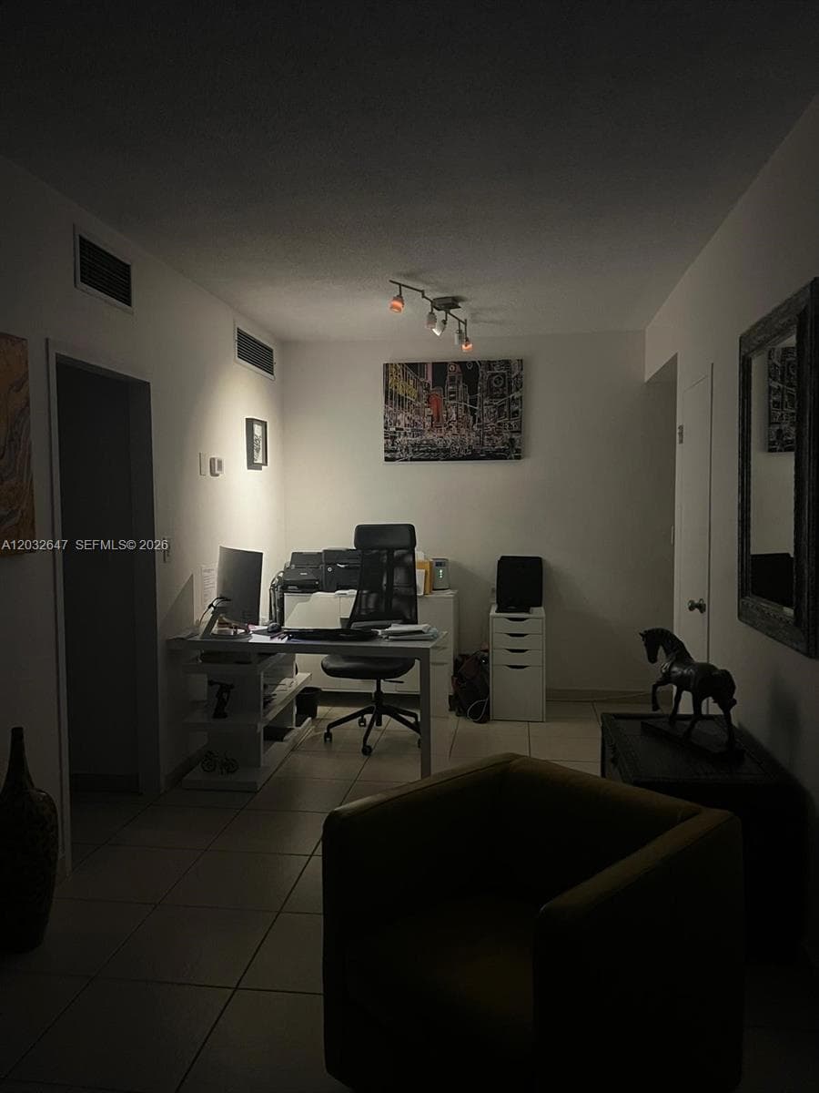880 NE 69th St # 6R, Miami FL 33138 — 30