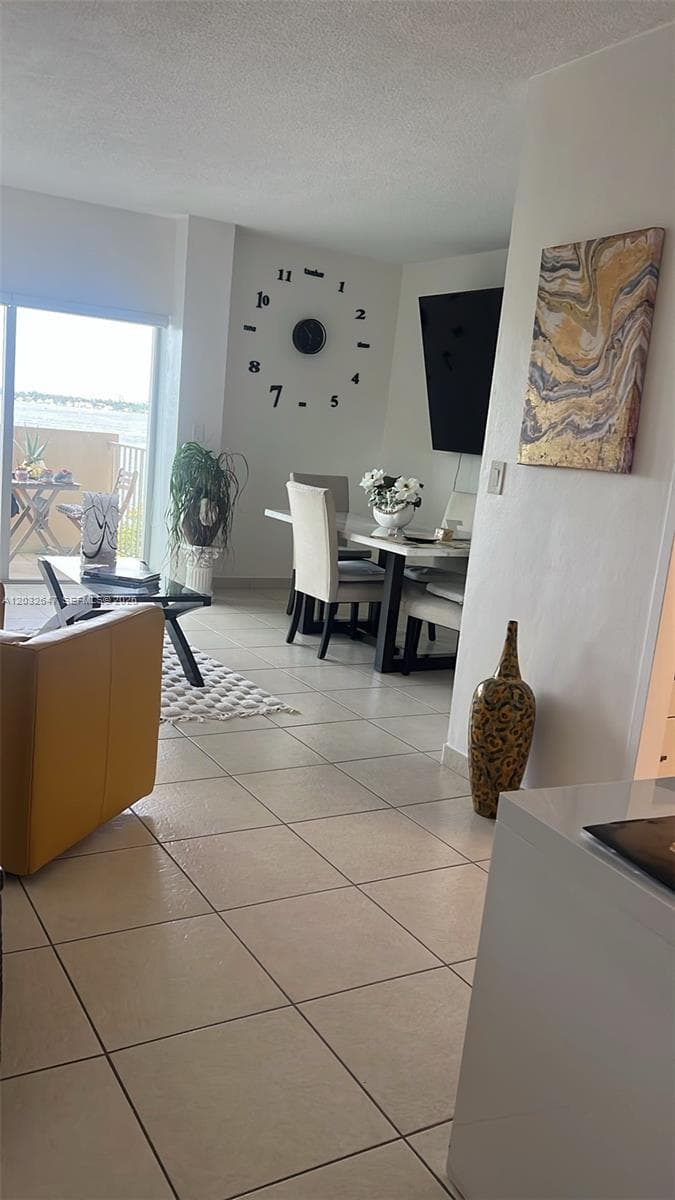 880 NE 69th St # 6R, Miami FL 33138 — 21