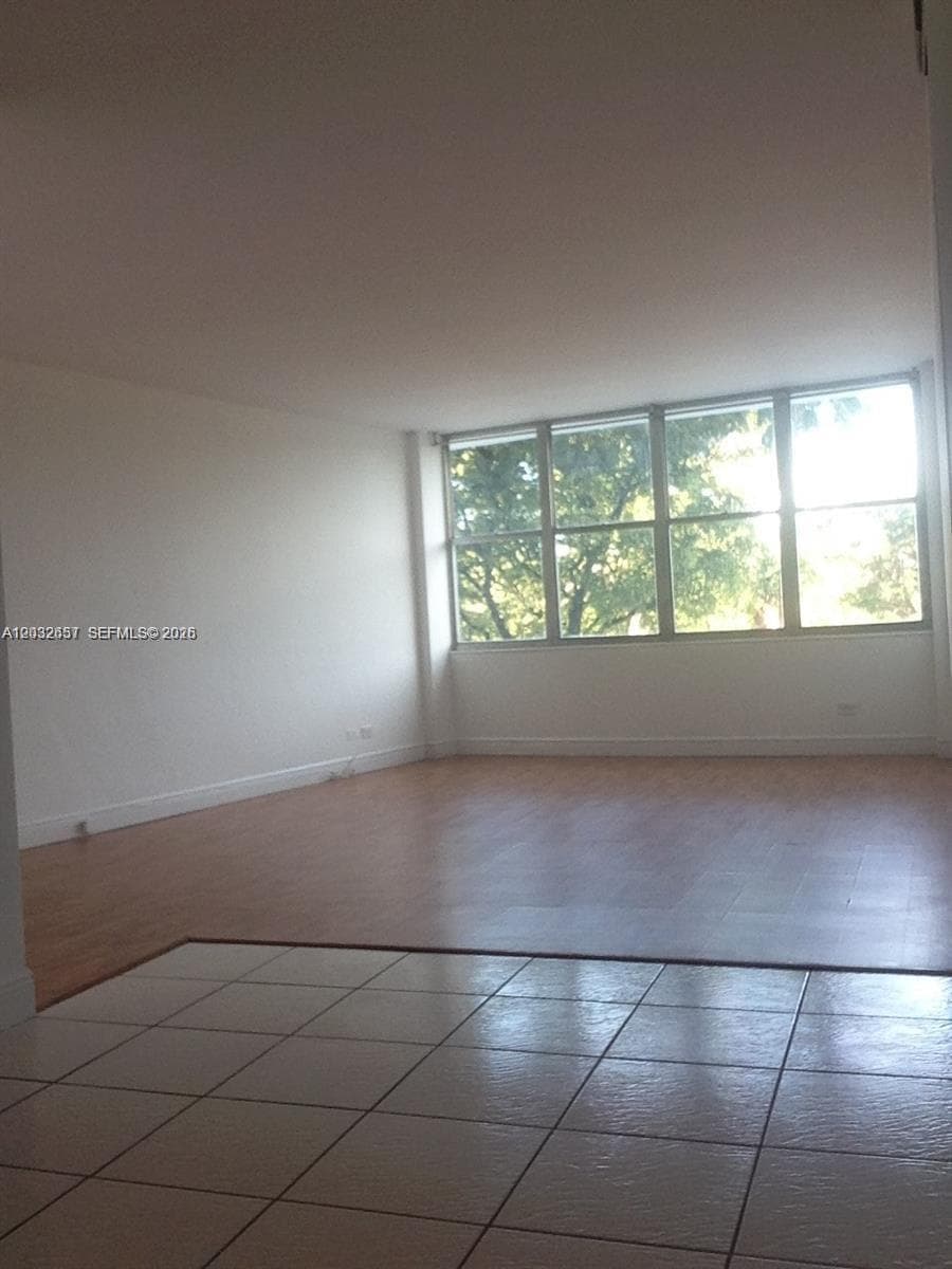 7441 Wayne Ave # 2O, Miami Beach FL 33141 — 3