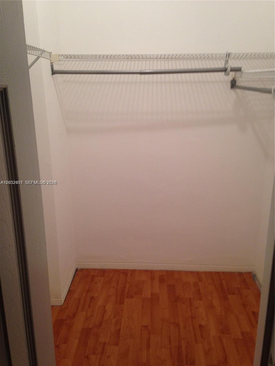 7441 Wayne Ave # 2O, Miami Beach FL 33141 — 10