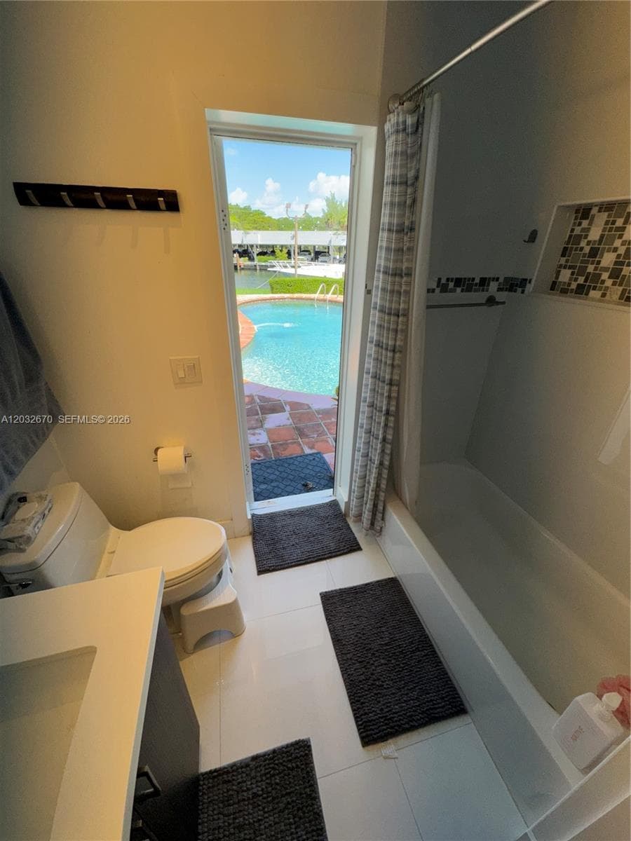 13305 Biscayne Island Ter, North Miami FL 33181 — 19