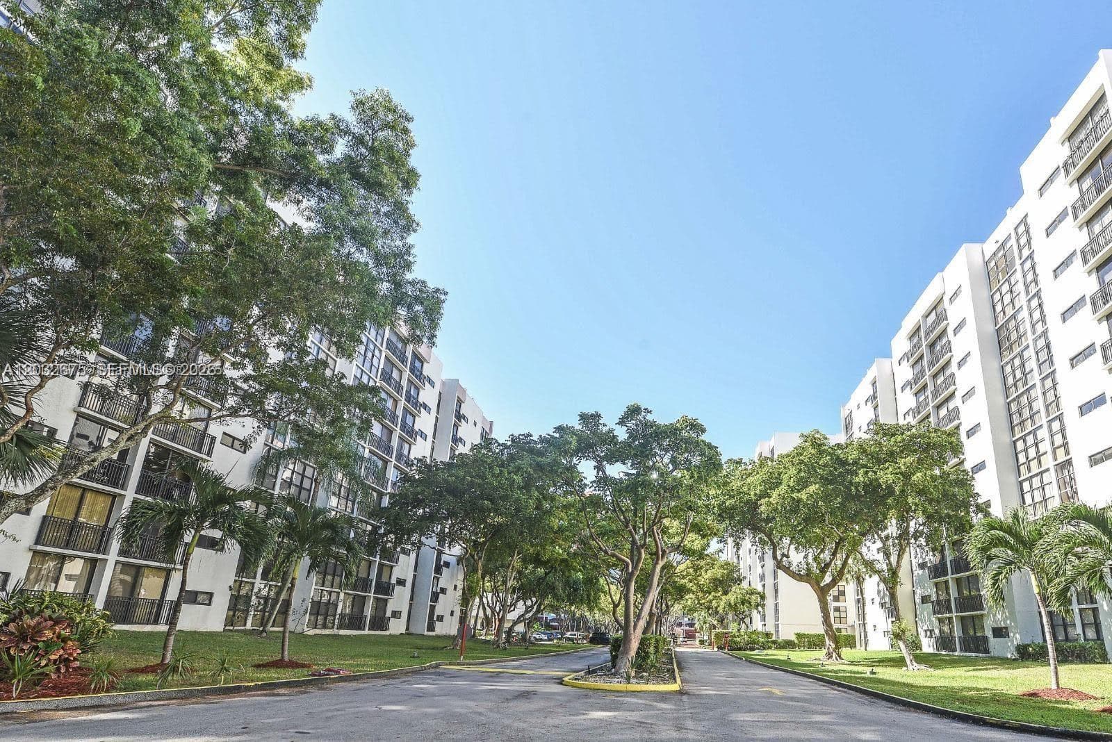17021 N Bay Rd # 207, Sunny Isles Beach FL 33160 — 2
