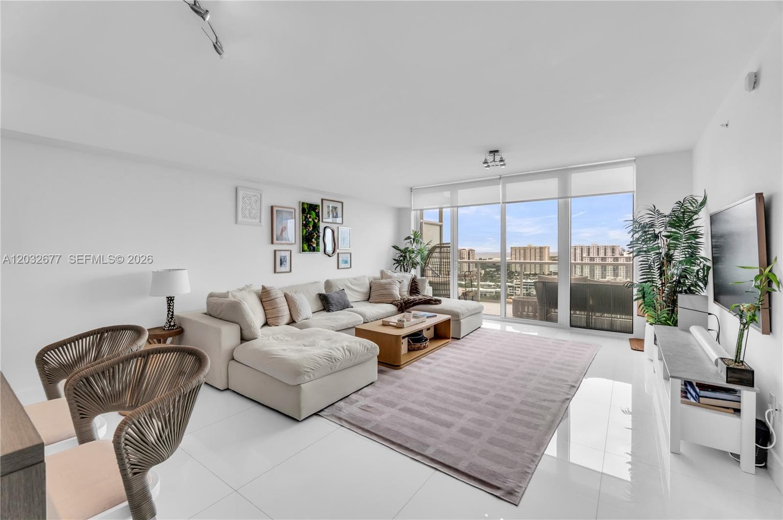 400 Sunny Isles Blvd # 1917, Sunny Isles Beach FL 33160 — 17