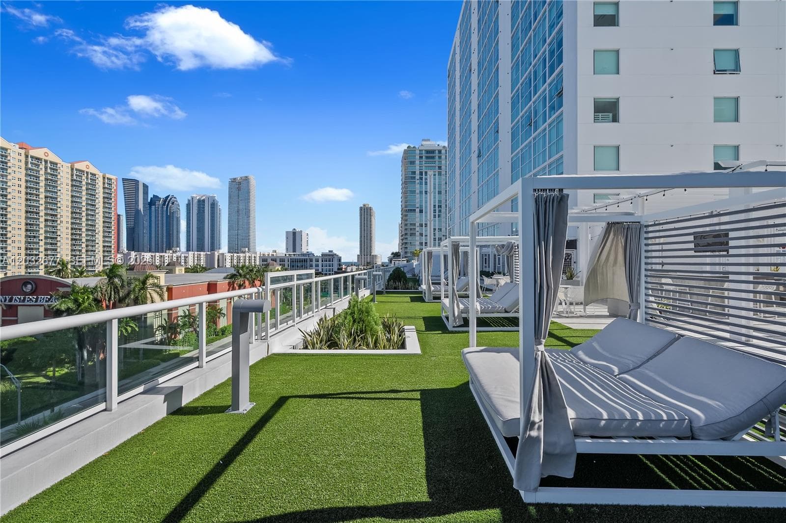 400 Sunny Isles Blvd # 1917, Sunny Isles Beach FL 33160 — 45