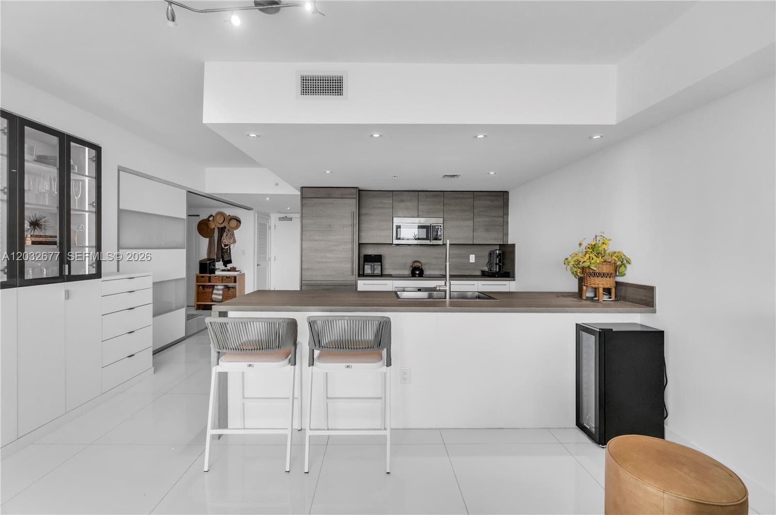 400 Sunny Isles Blvd # 1917, Sunny Isles Beach FL 33160 — 15