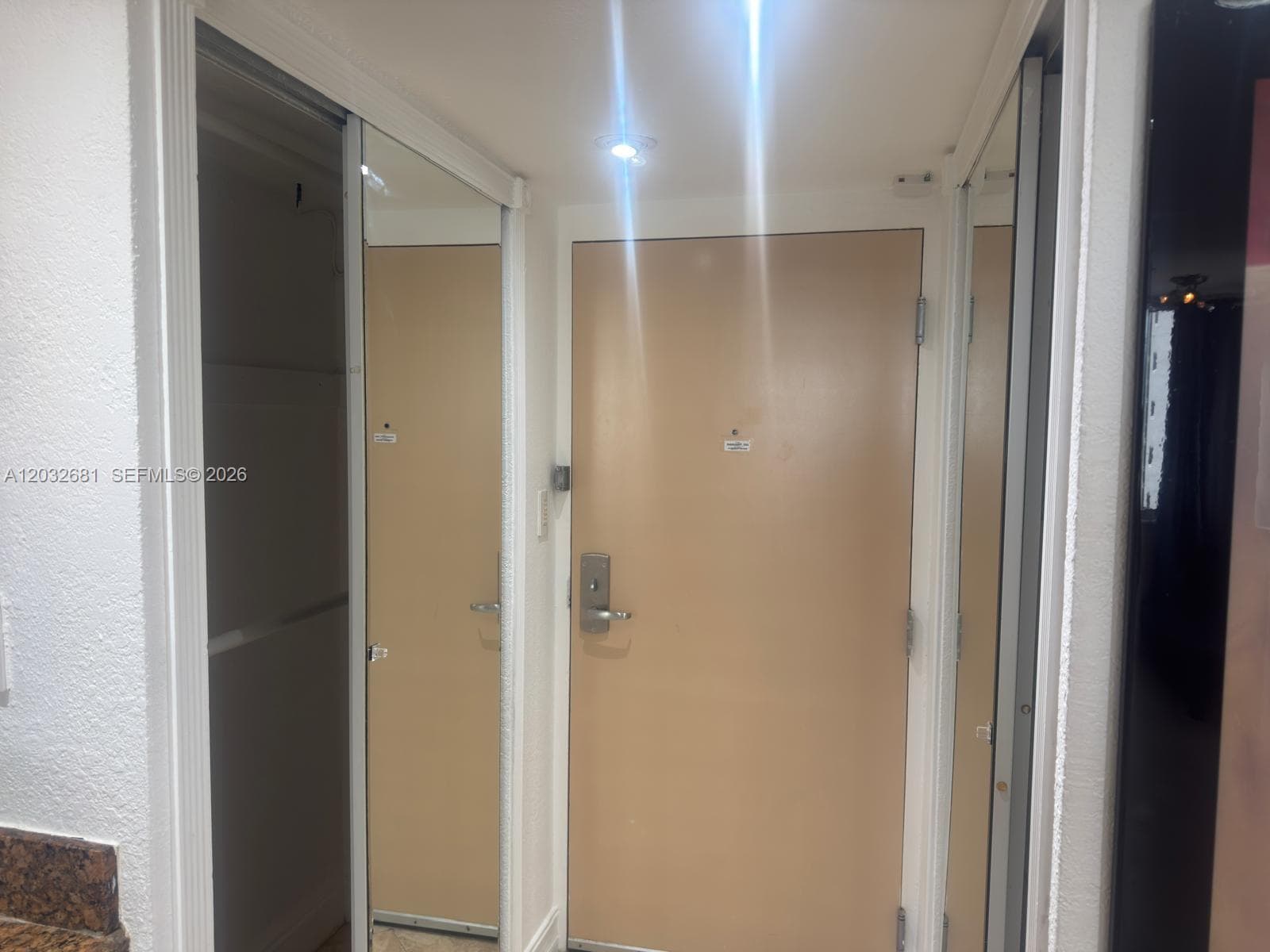 19201 Collins Ave # 1044, Sunny Isles Beach FL 33160 — 17