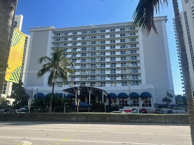 19201 Collins Ave # 1044, Sunny Isles Beach FL 33160 — 20