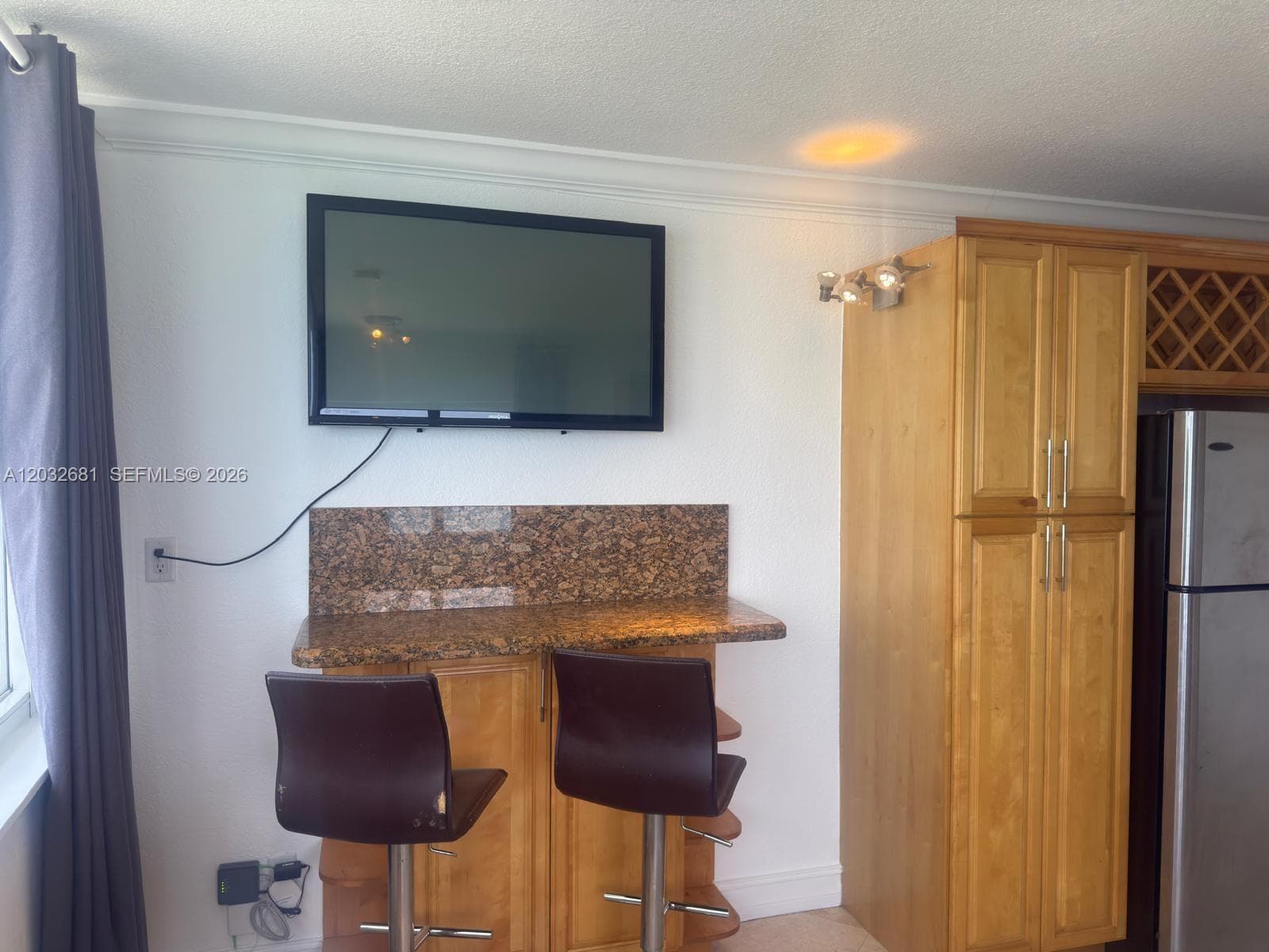 19201 Collins Ave # 1044, Sunny Isles Beach FL 33160 — 10