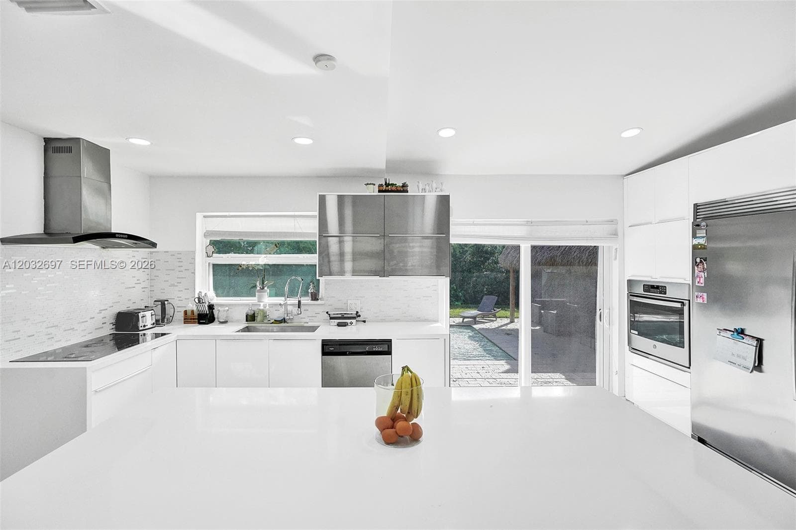 2190 NE 122nd St, North Miami FL 33181 — 3