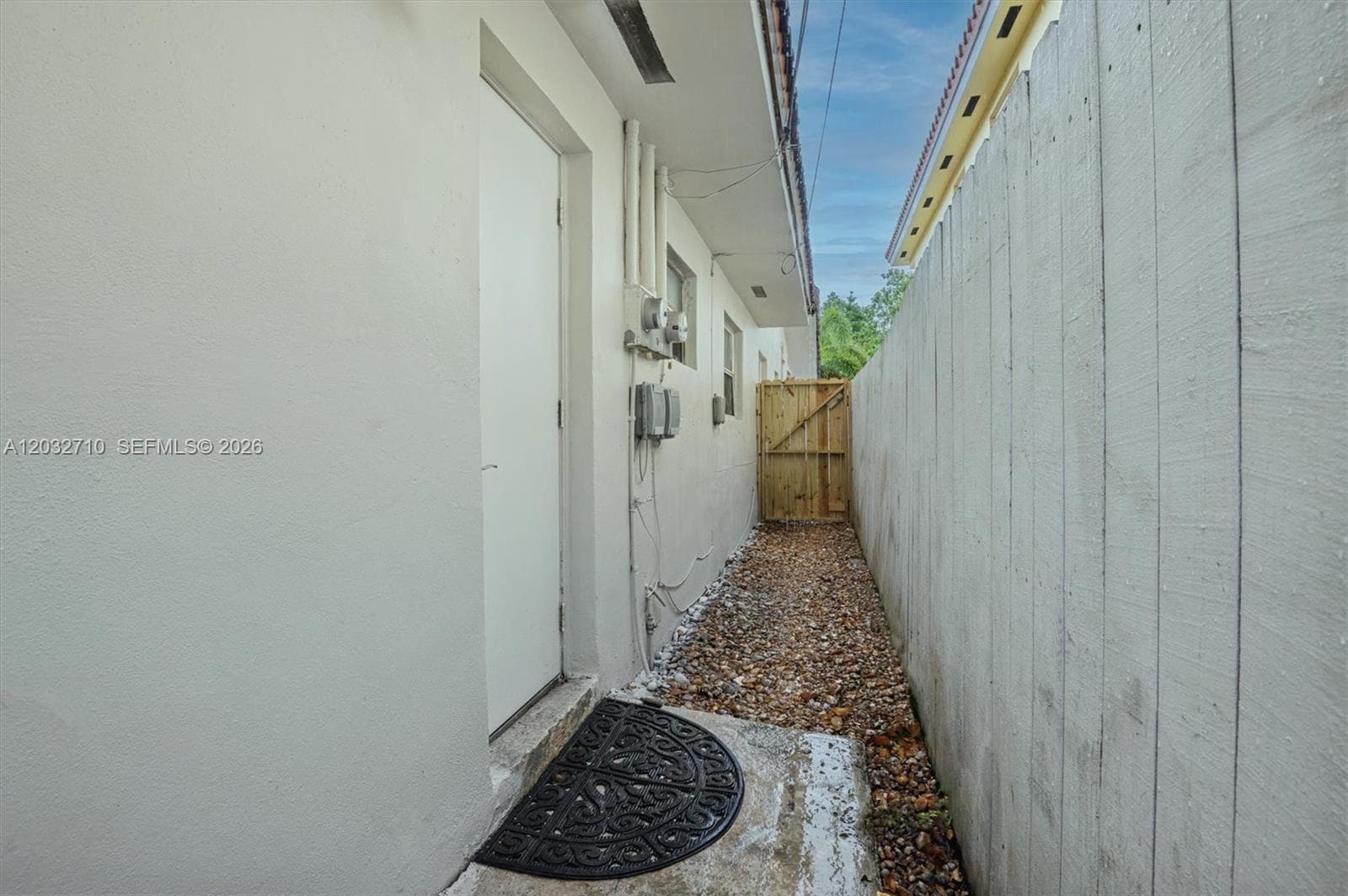 2775 SW 12th St # 2775, Miami FL 33135 — 16