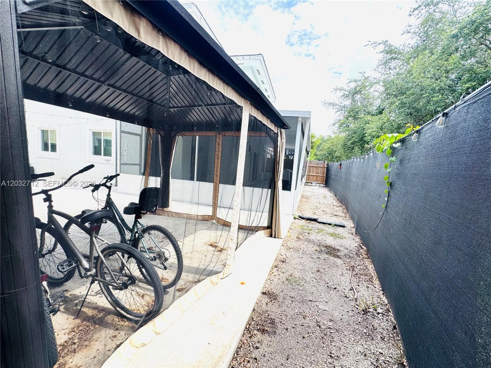 363 NE 35th Ter, Homestead FL 33033 — 33