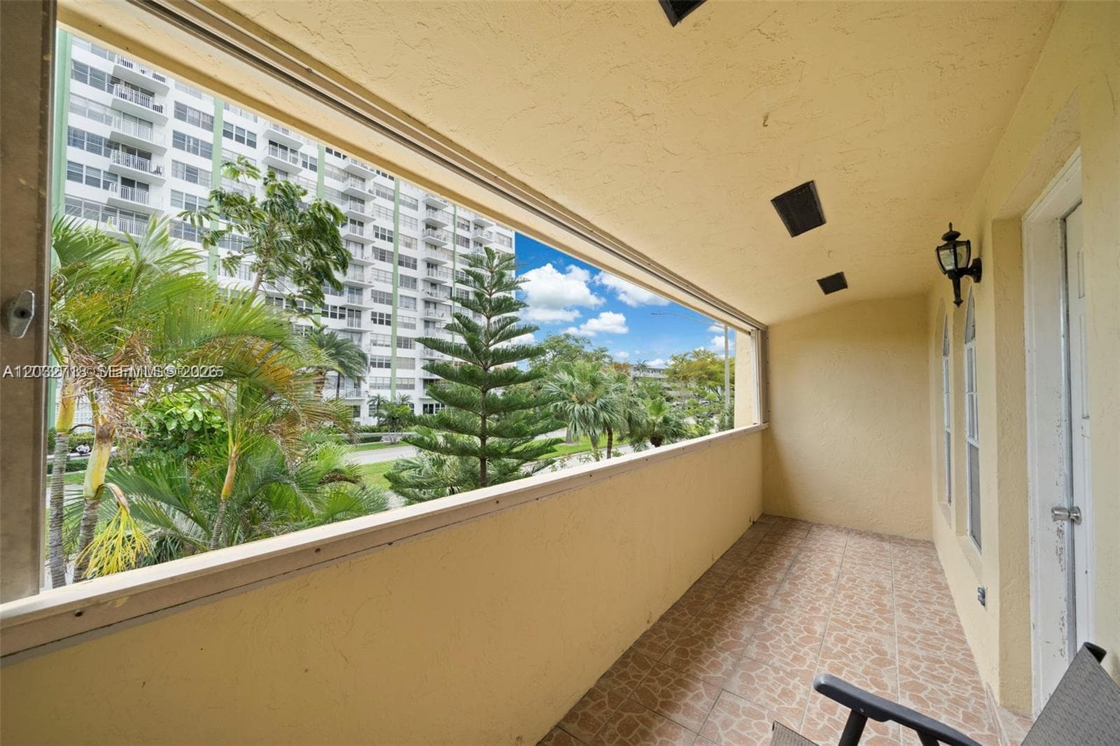 1965 Sans Souci Blvd # 0, North Miami FL 33181 — 31