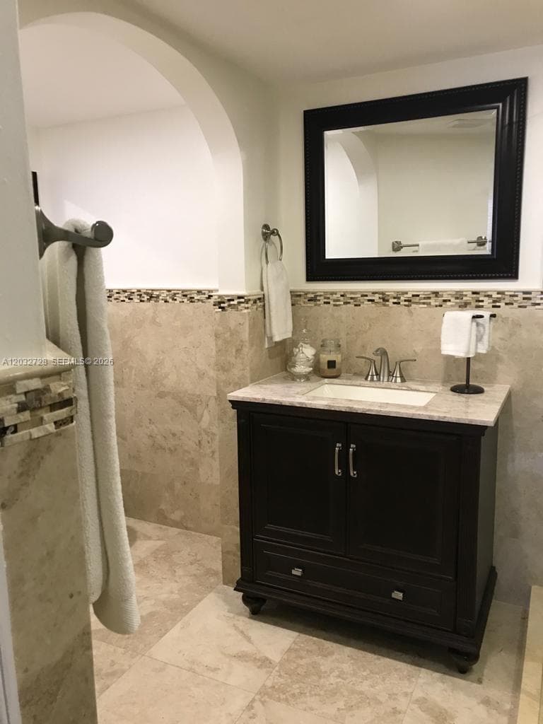 1300 SW 122nd Ave # 2, Miami FL 33184 — 9