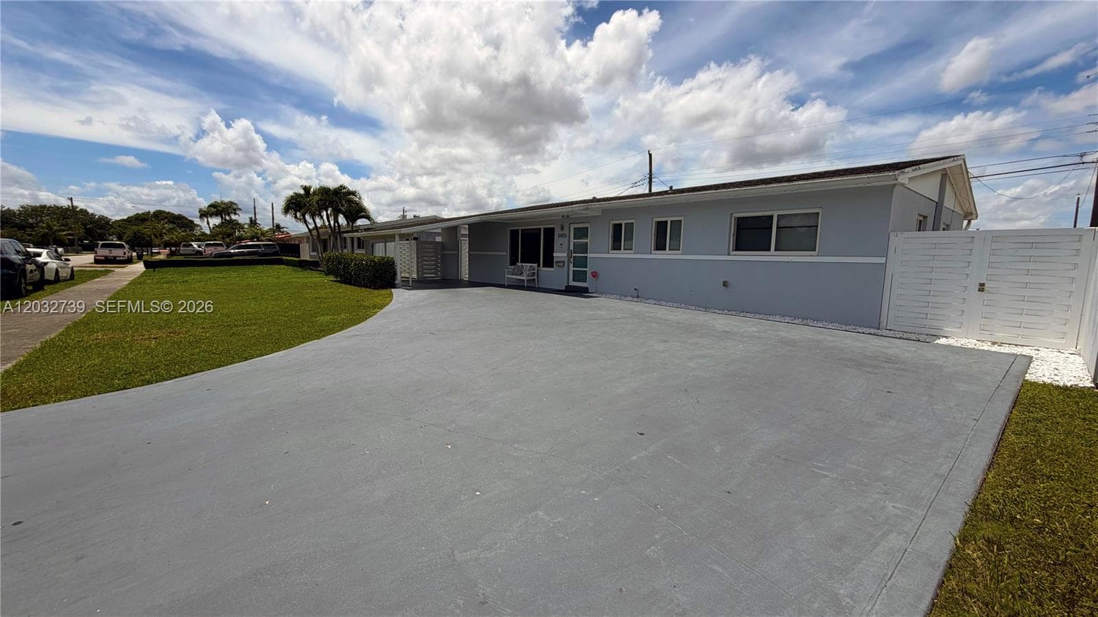 10455 SW 42nd Ter, Miami FL 33165 — 2