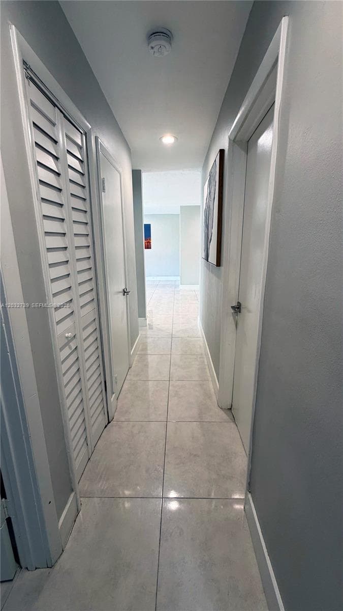 10455 SW 42nd Ter, Miami FL 33165 — 20