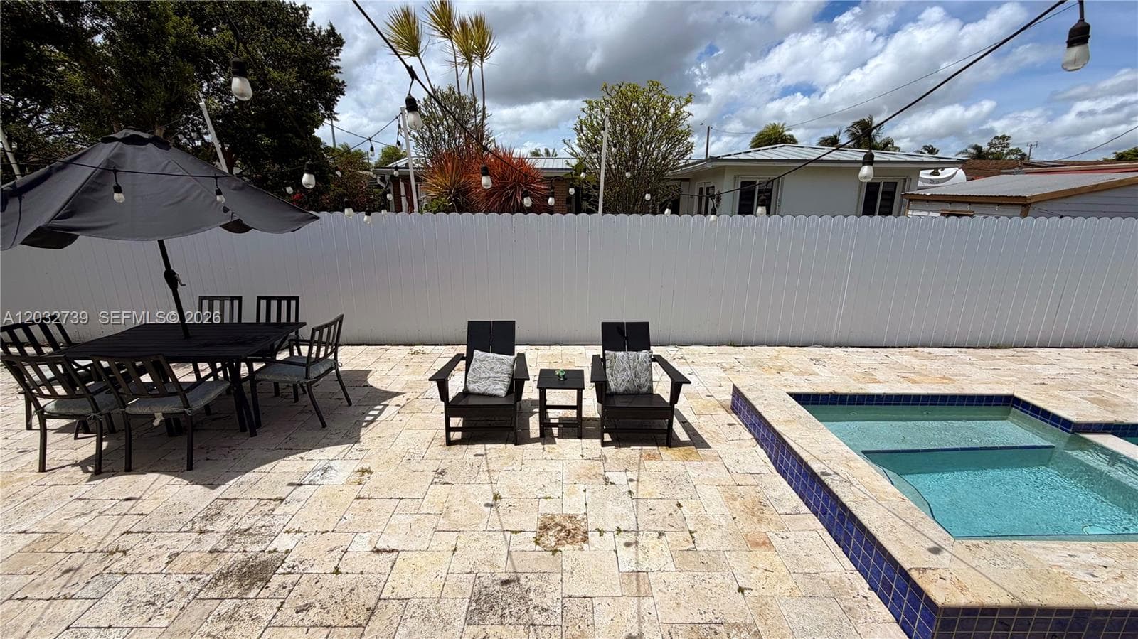 10455 SW 42nd Ter, Miami FL 33165 — 33