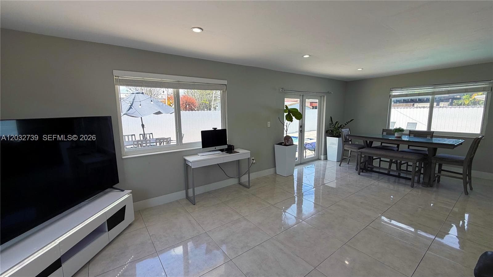 10455 SW 42nd Ter, Miami FL 33165 — 31
