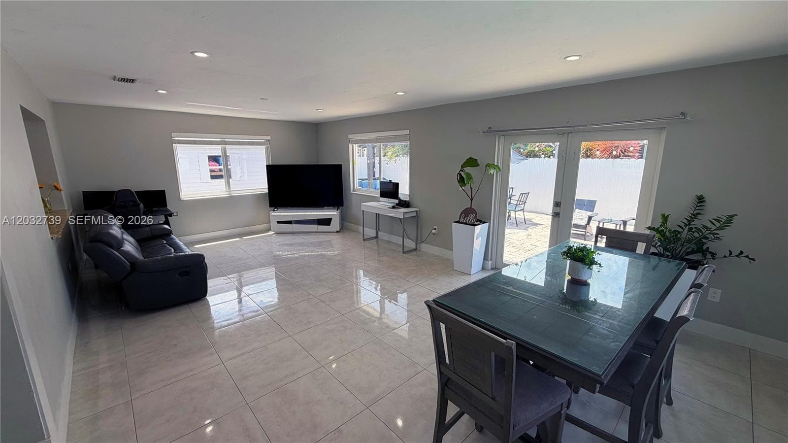 10455 SW 42nd Ter, Miami FL 33165 — 29