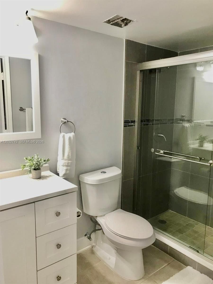 14951 SW 82nd Ln # 405, Miami FL 33193 — 16