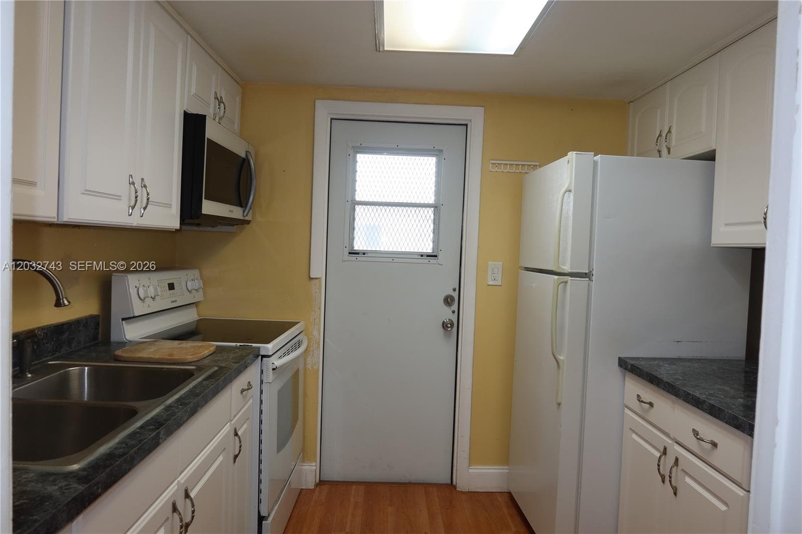1850 NE 169th St # 312, North Miami Beach FL 33162 — 8