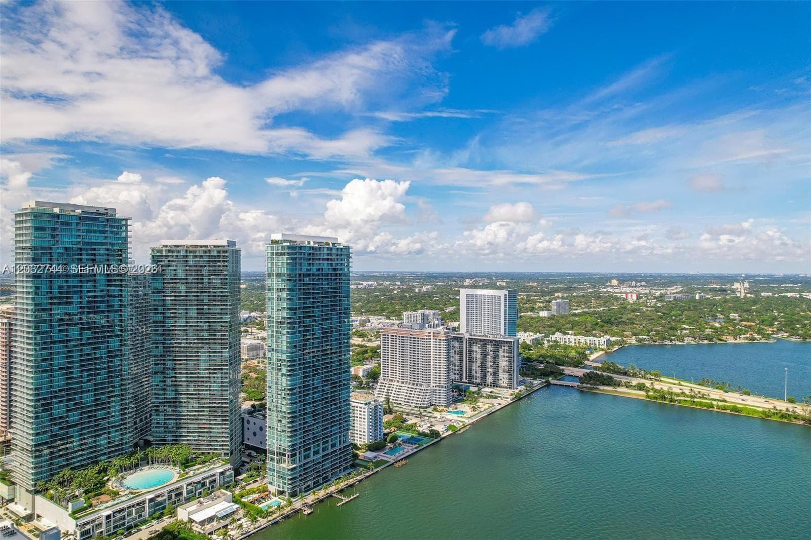 480 NE 31 ST # 2306, Miami FL 33137 — 34