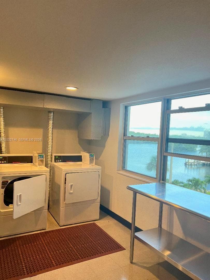 400 Kings Point Dr # 309, Sunny Isles Beach FL 33160 — 25